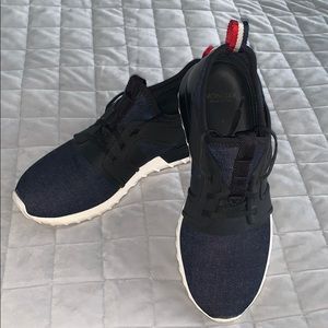 Moncler Sneakers✨ Size 9